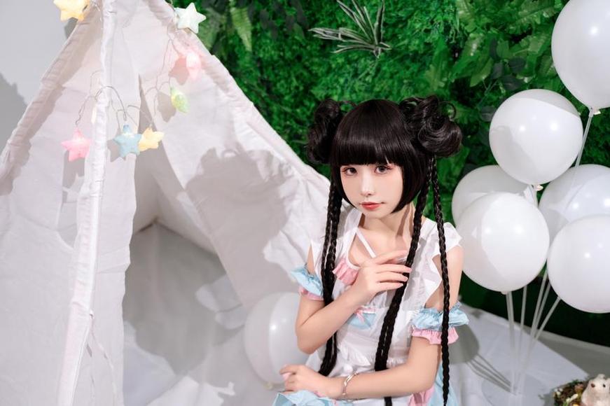 喵小吉cosplay胡桃的照片，火热登场