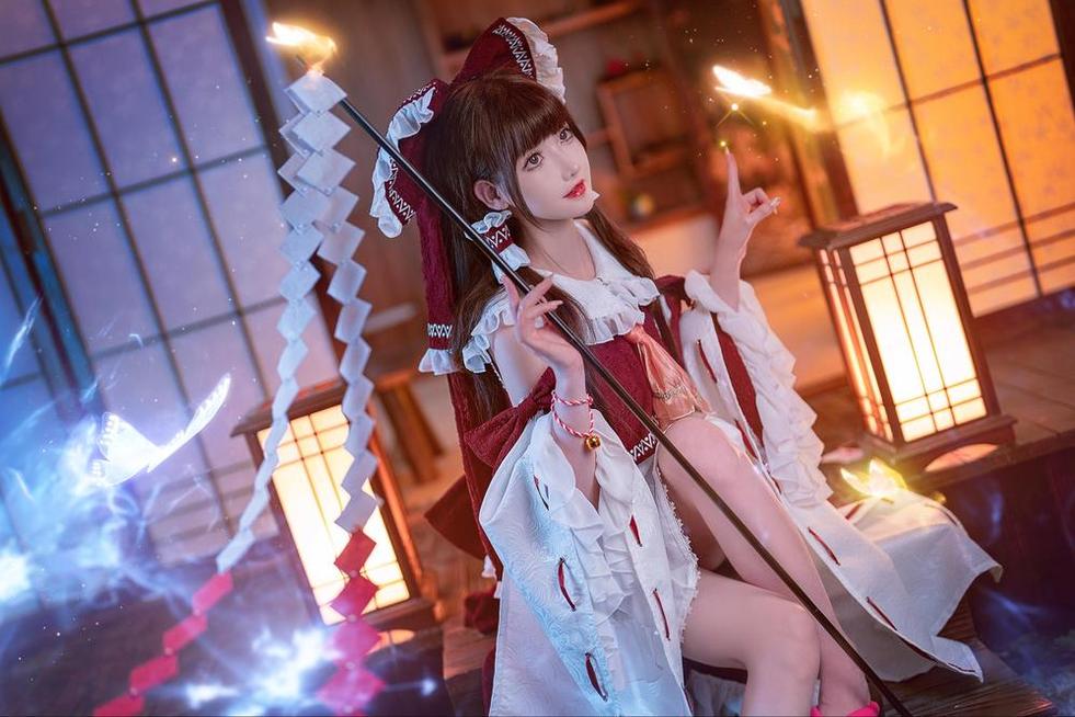 花木兰原图，重现在露儿大魔王cosplay的身上，感受古代女侠的魅力